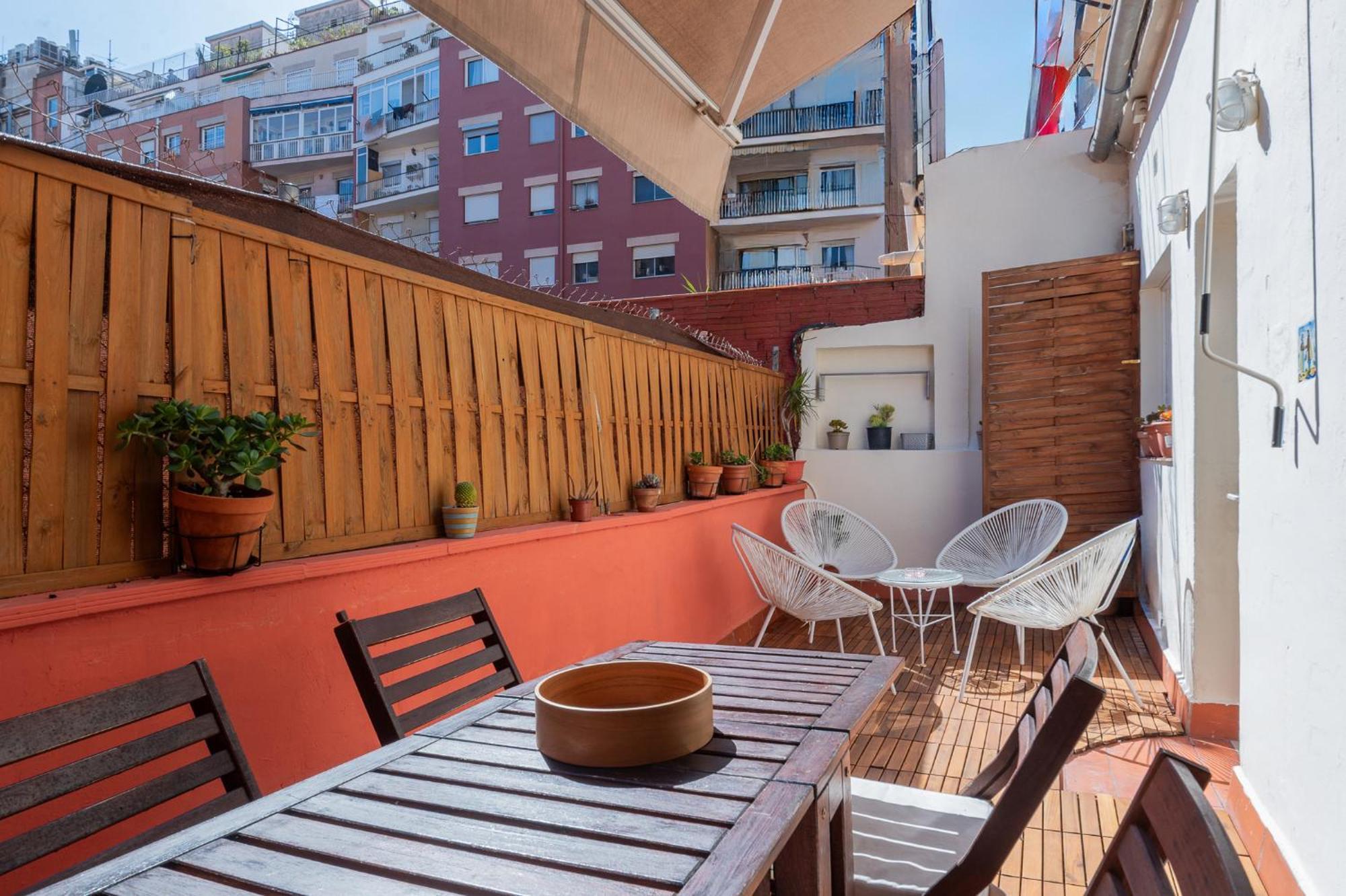 Spacious & Sunny Apt With Terrace In The City Center Barcelona Exterior photo