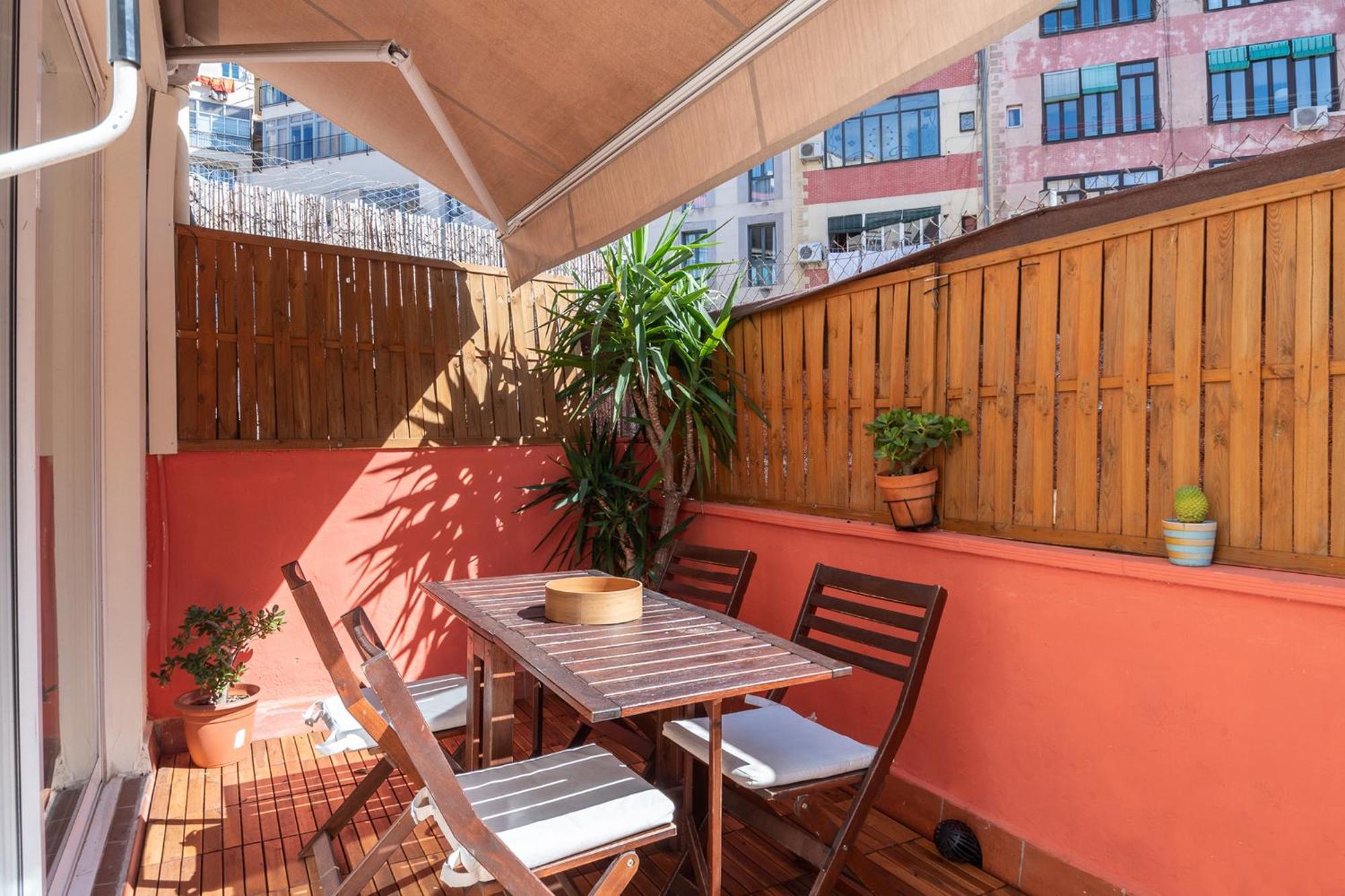 Spacious & Sunny Apt With Terrace In The City Center Barcelona Exterior photo