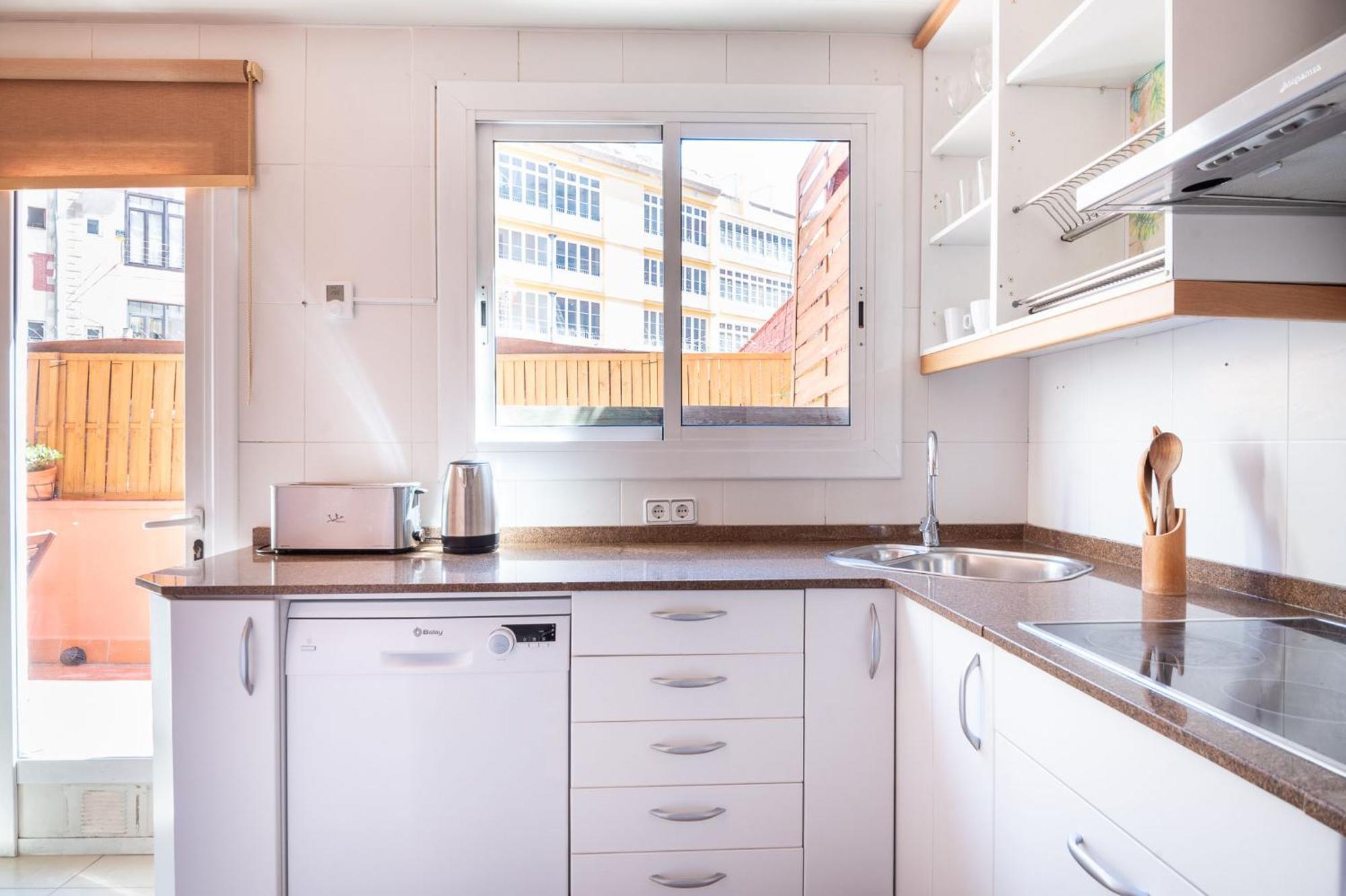 Spacious & Sunny Apt With Terrace In The City Center Barcelona Exterior photo